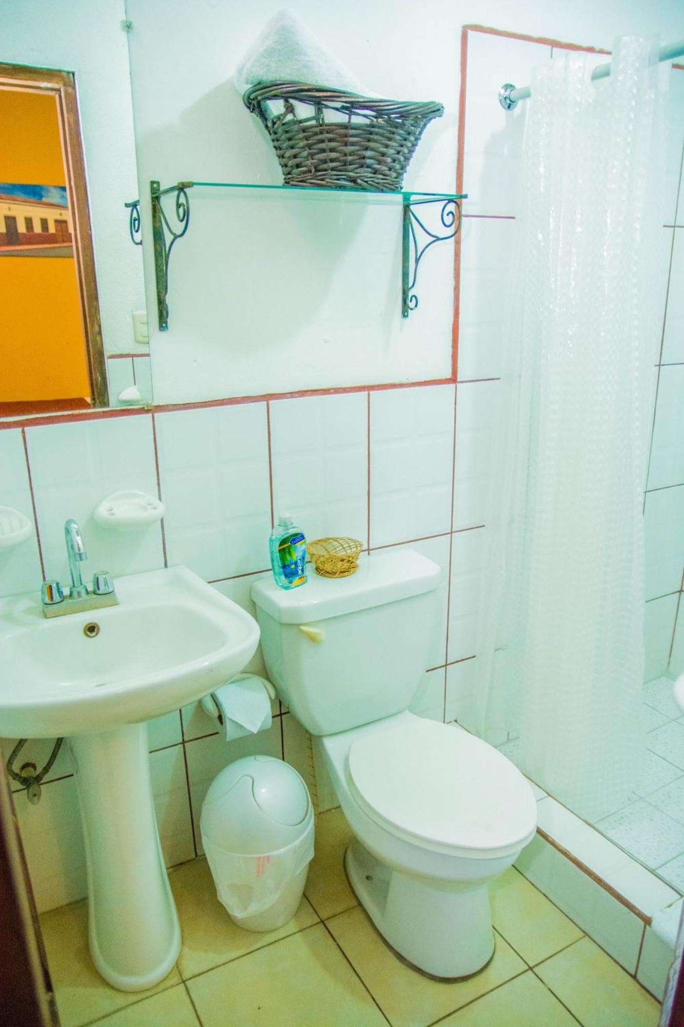 Hostal Fuente Castalia, B Y B León Zewnętrze zdjęcie