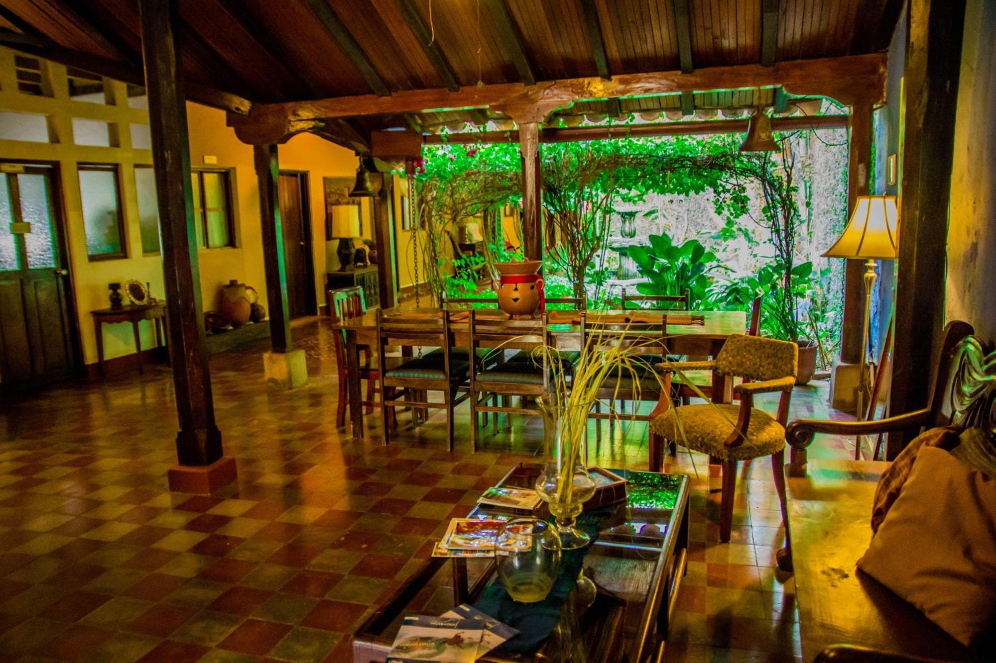 Hostal Fuente Castalia, B Y B León Zewnętrze zdjęcie